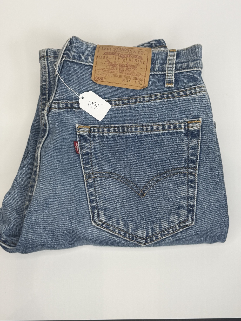 PF-1435 Levi's 505 Jeans